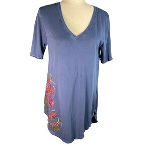 Life is Good Women's Blue Crusher Embroidered V-Neck Tunic Tee Shirt Top Sz.M